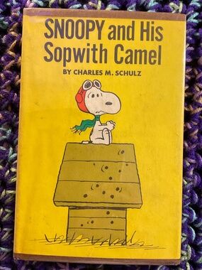 VTG-1969 peanuts” Snoopy and is Sopwith camel “ Hard cover Schulz